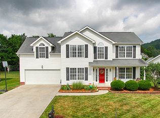 3415 Maple Valley Ln, Knoxville, TN 37931