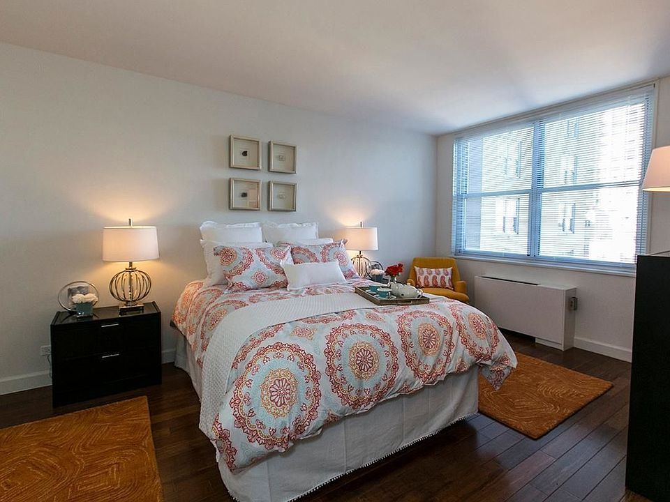 1st image of 300 E 56th St APT 19G