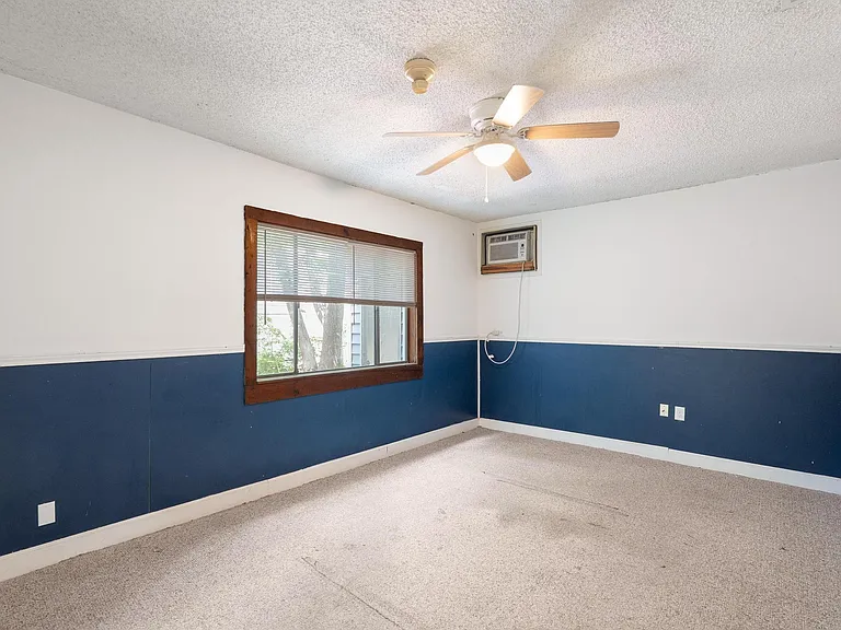 4616 E Cesar Chavez St — Photo 11