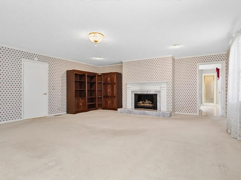 120 Briarwood Dr — Photo 42