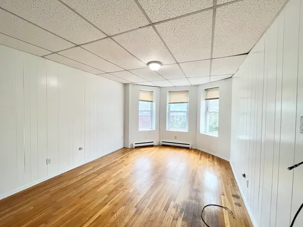 199 Strathmore Rd, Brighton, MA