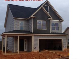 901 Ribbon Leaf Ln, Fuquay Varina, NC 27526