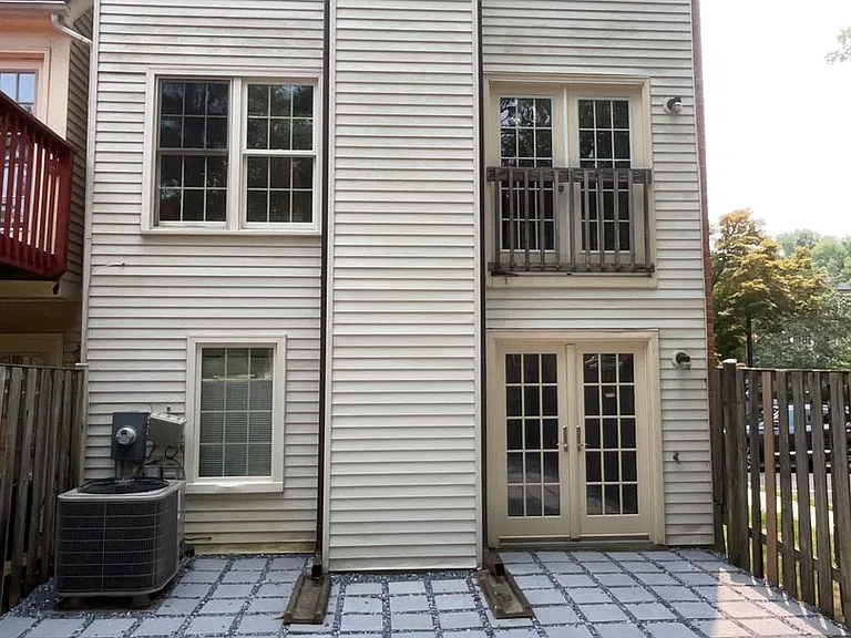 1311 Templeton Pl — Photo 3