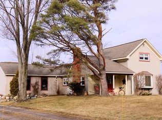 2075 E Rattalee Lake Rd, Holly, MI 48442