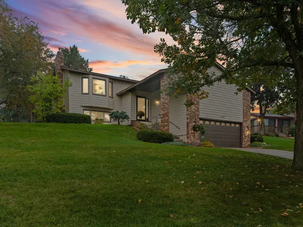 1142 Parkview Ln, Eagan, MN 55123