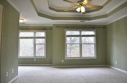 5th image of 433 Old Deerfield Ln