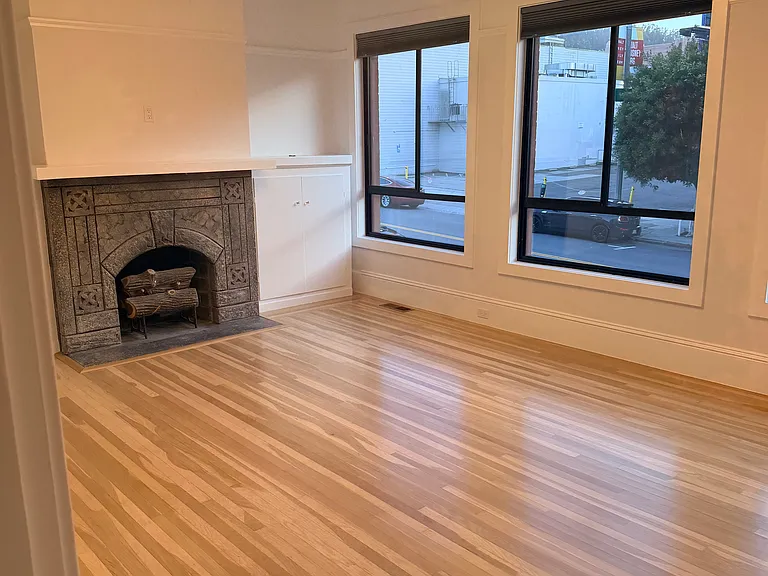 3240 Divisadero St — Photo 2