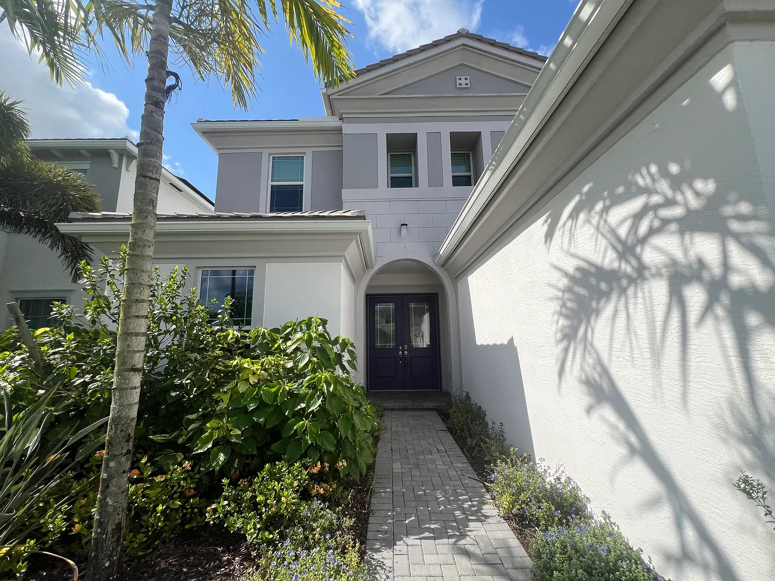 4 bed, 3.5 bath, 2811 sqft, $3,800 — Photo 4