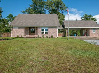 35 Stone Forest Trl, Mc Henry, MS 39561