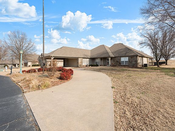 3rd image of 32188 Pine Valley