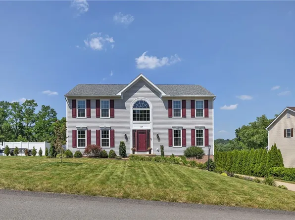 107 Janyce Dr, Greensburg, PA 15601