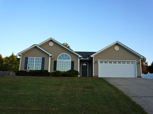 15 Faust Pl, Travelers Rest, SC 29690