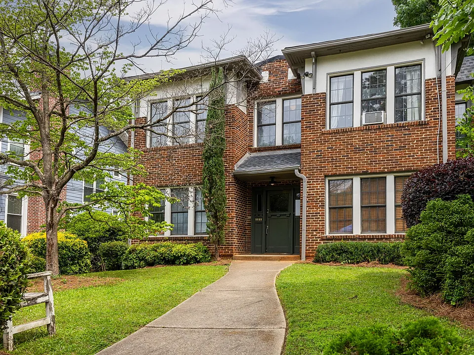 320 Atlanta Ave SE #3