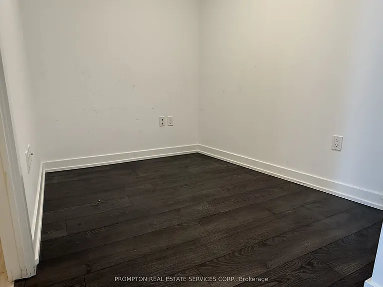 10 York St #2006 — Photo 10