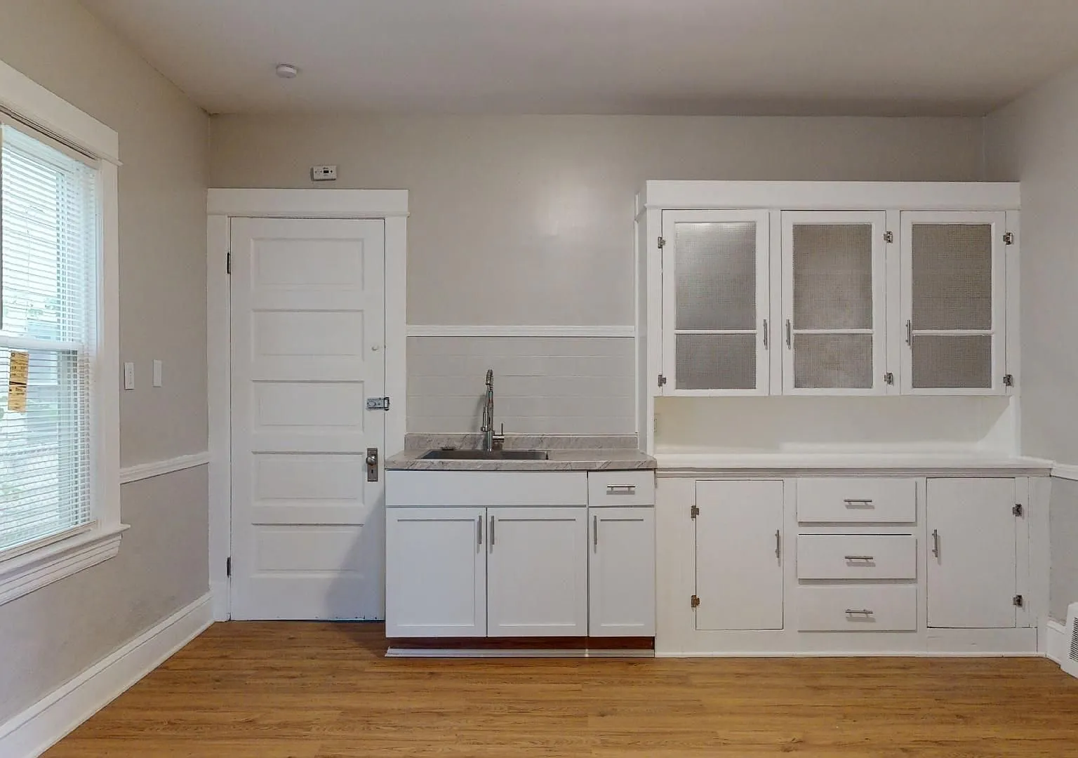 4420 Bush Ave. — Photo 2
