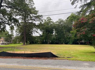 2206 N Oak St, Valdosta, GA 31602