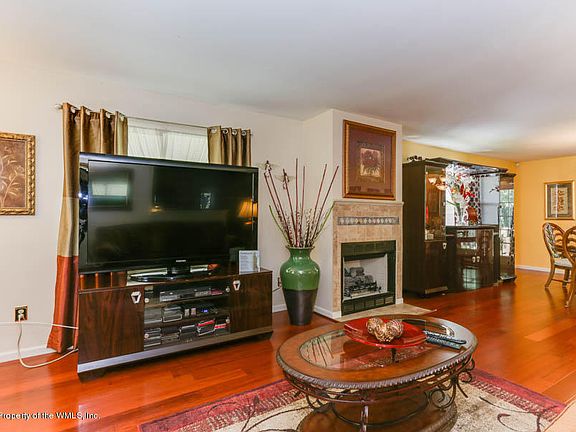 4th image of 7604 Woodridge Ct