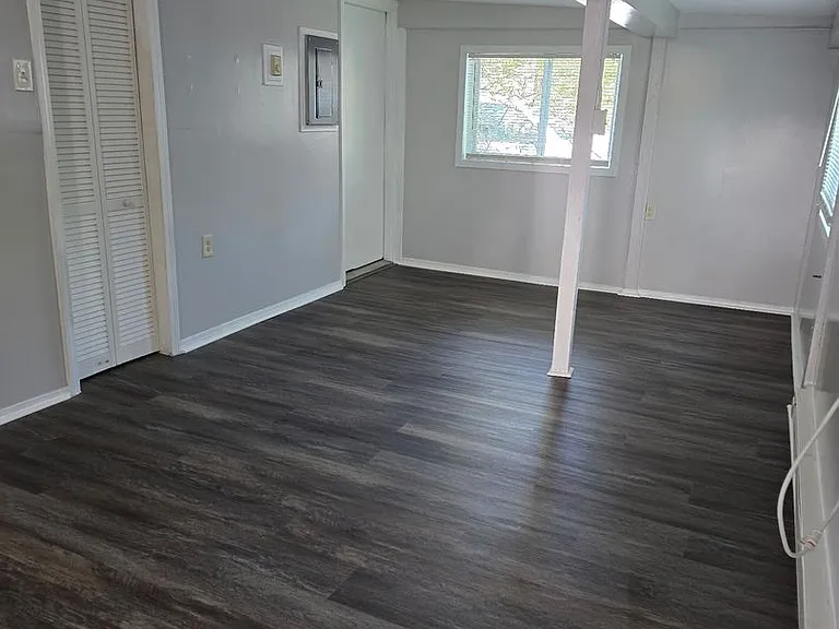 840 5th Avenue — Photo 2