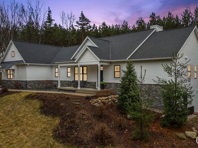 10660 Kissing Ridge Dr SE, Lowell, MI, 49331