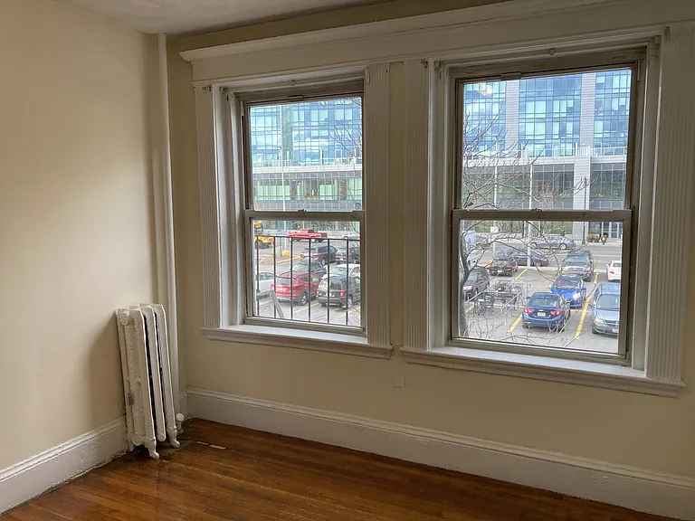 111 Peterborough St #11 — Photo 4