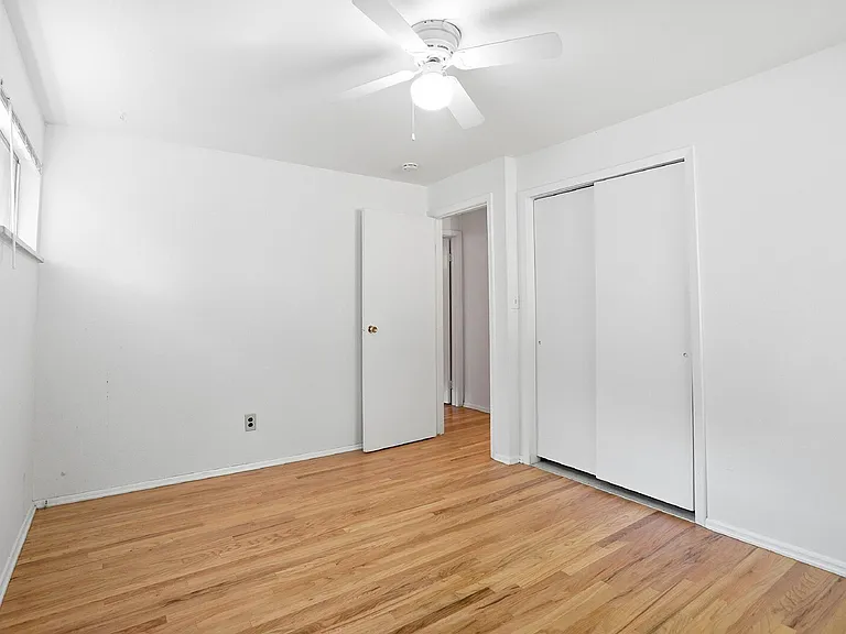 3260 E Maplewood Ave — Photo 24