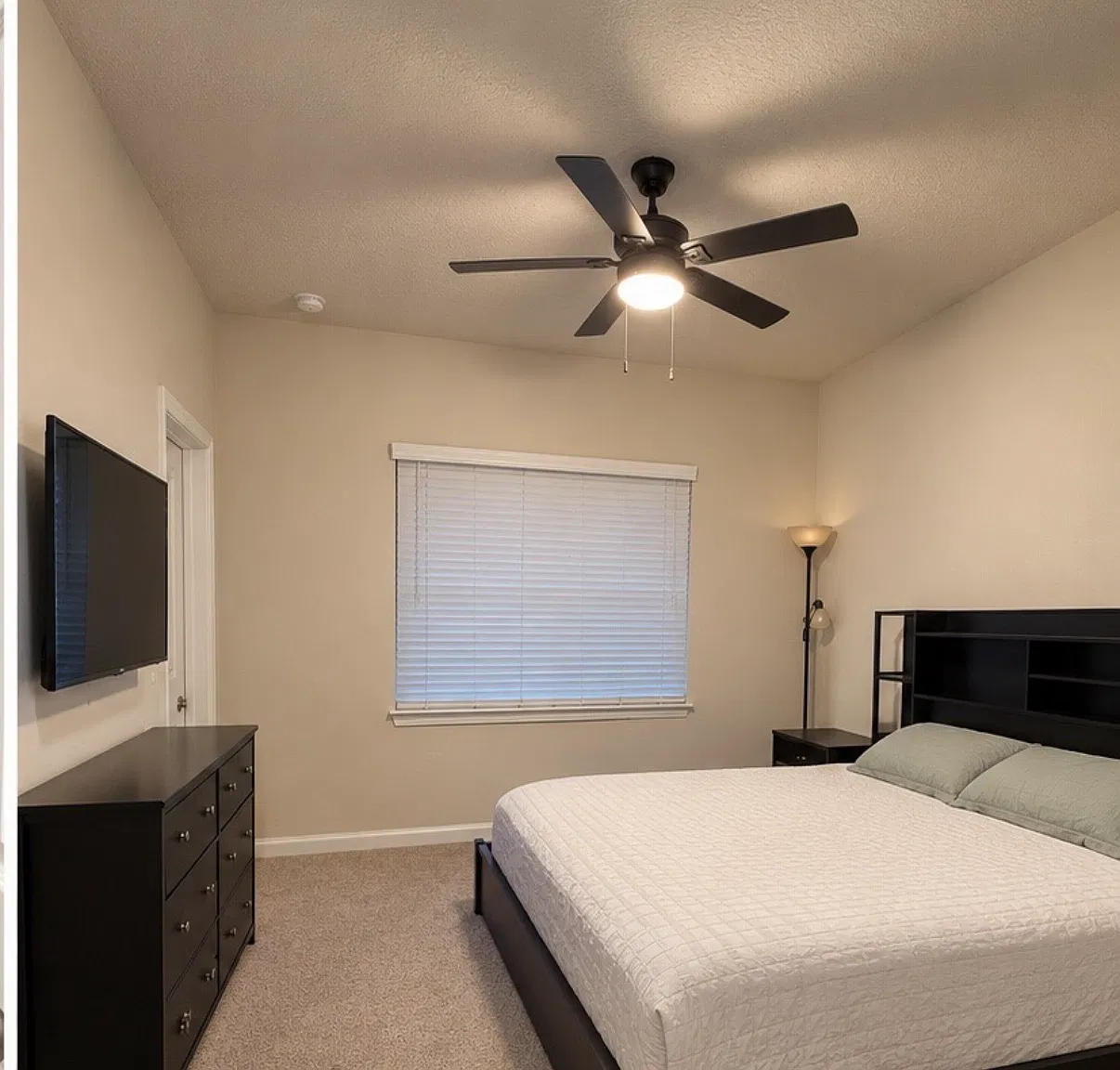 3 bed, 1501 sqft, $2,300 — Photo 2