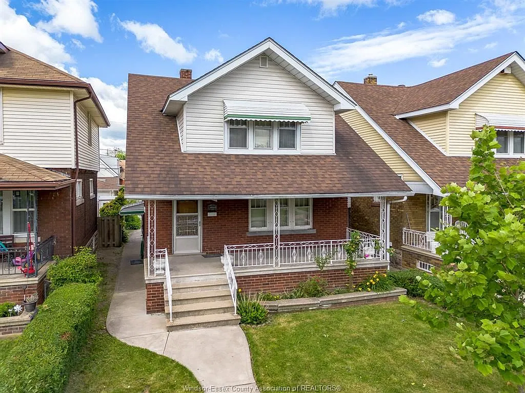 3 bed, $2,450 — Photo 2