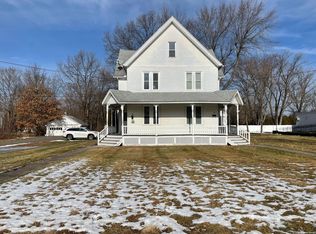 56-58 Naubuc Ave, Glastonbury, CT 06033