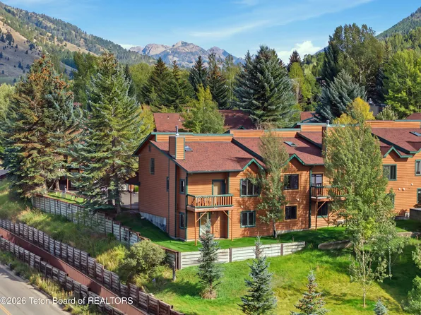 357 Snow King Loop, Jackson, WY 83001