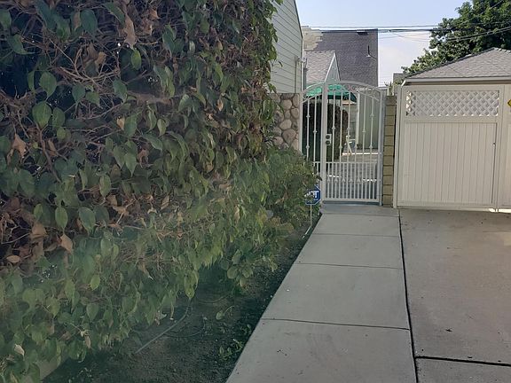 Private gated entrance from street