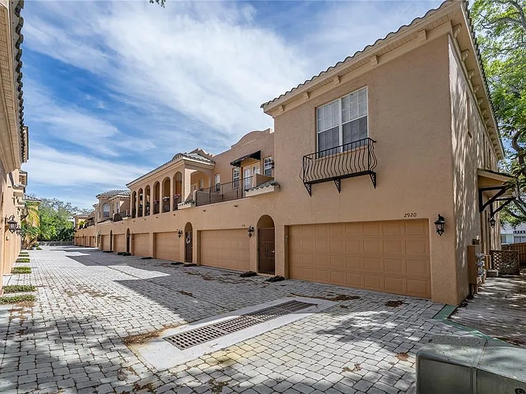2920-2 Hansen Manor Ln — Photo 48
