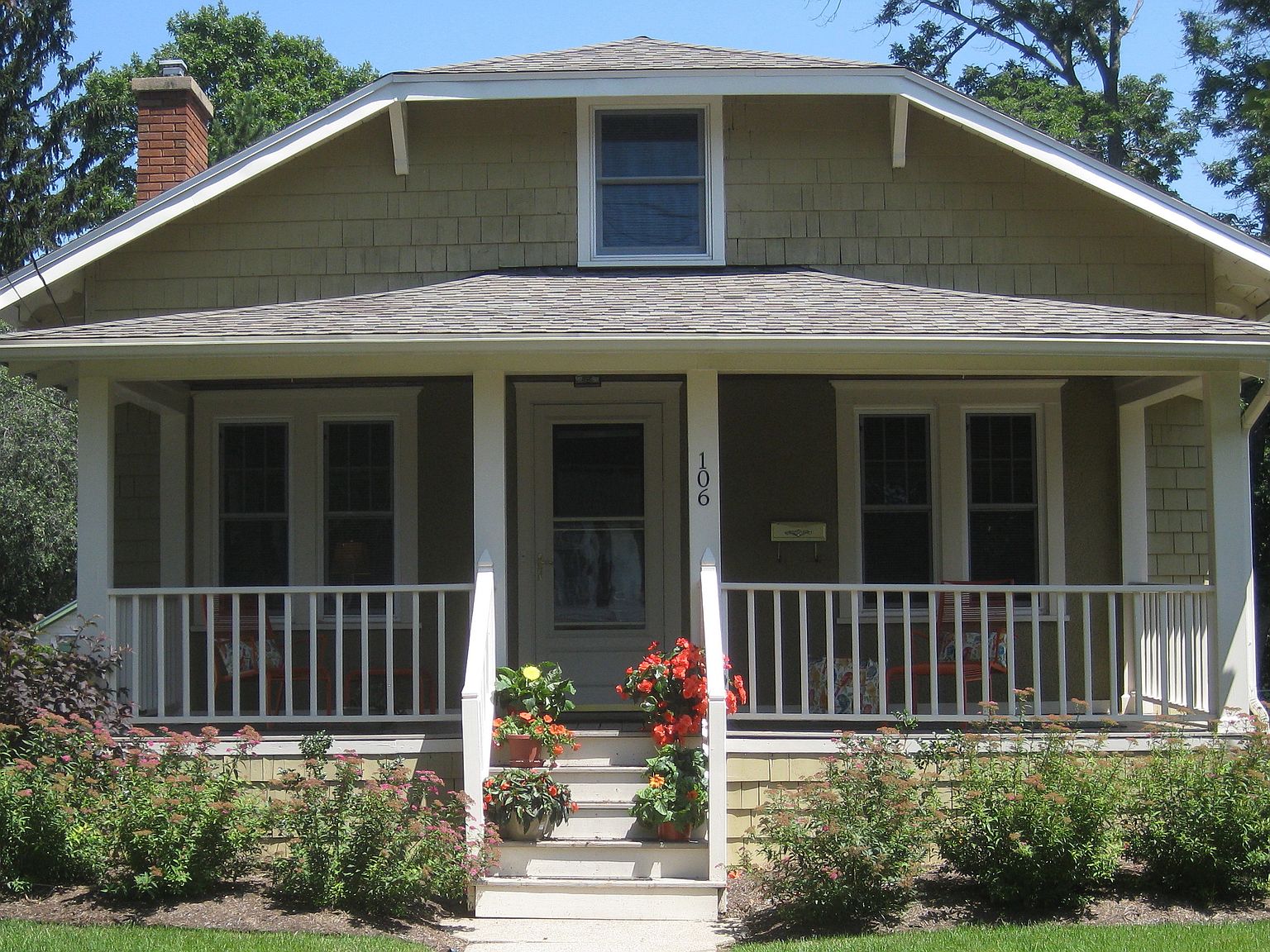 106 Mary St, Auburn, NY 13021 Zillow