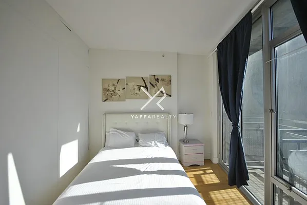 Rented by Yaffa Realty LLC | media 2