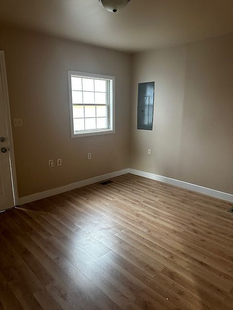 1st image of 508 Lorenz St