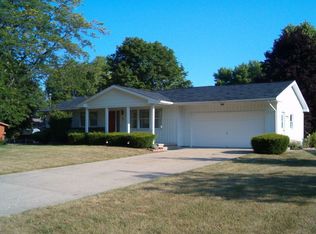 409 Orchard Ave, Clare, MI 48617