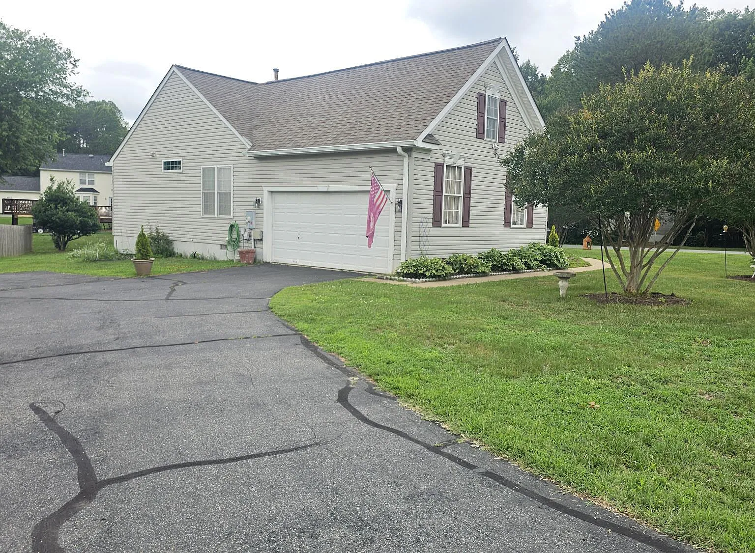 3 bed, 2.0 bath, 1708 sqft, $3,300 — Photo 3