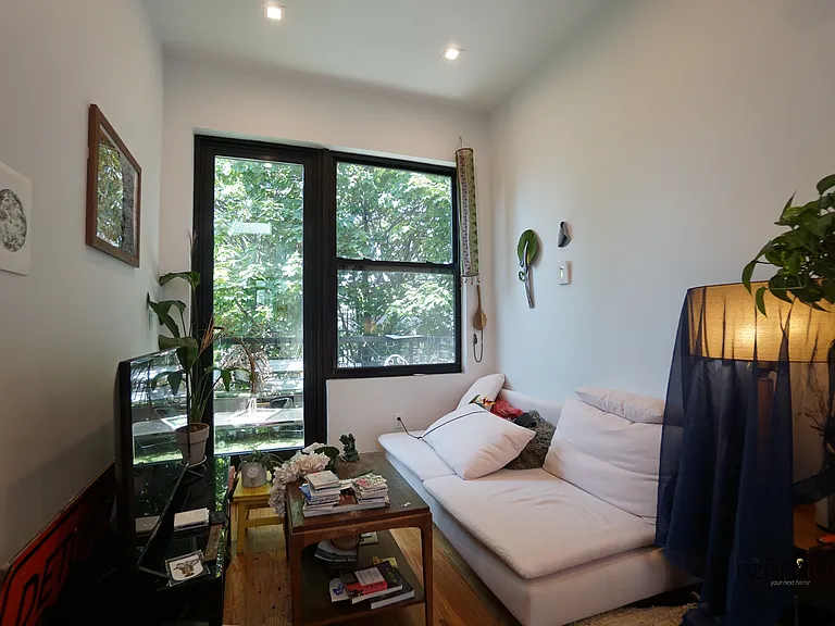 1165 Greene Ave #3 — Photo 9