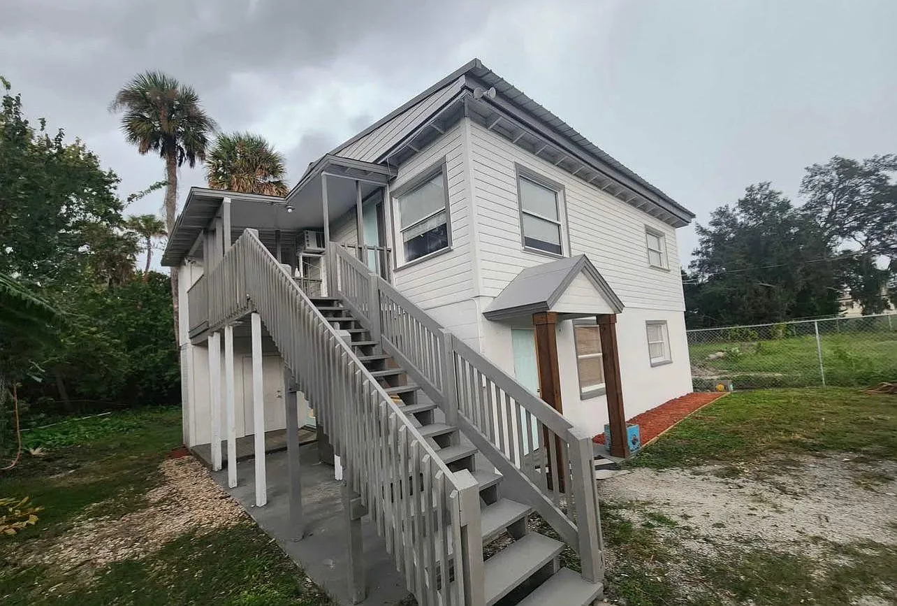 2 bed, 980 sqft, $1,650 — Photo 2