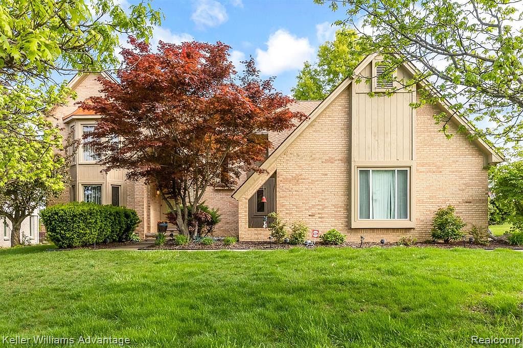 39304 Geneva Dr, Farmington Hills, MI 48331 Zillow