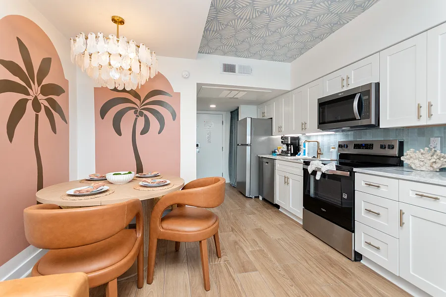 Studio, 407 sqft, $2,895 — Photo 2