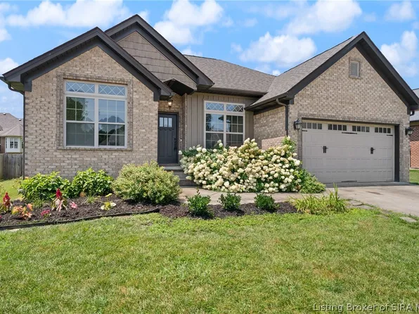 9113 Falcon Ridge, Sellersburg, IN 47172