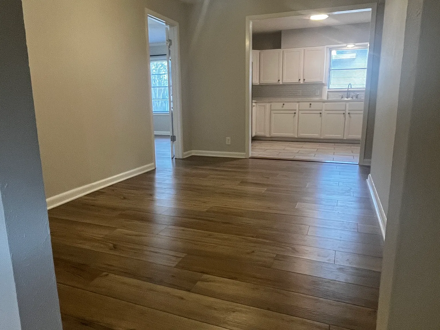3 bed, 1.5 bath, 1572 sqft, $1,550 — Photo 4
