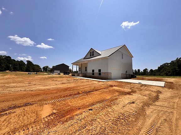 2nd image of 490 County Road 18