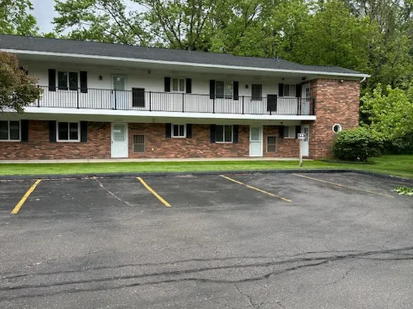 42595 Plymouth Hollow Dr #19, Plymouth, MI 48170