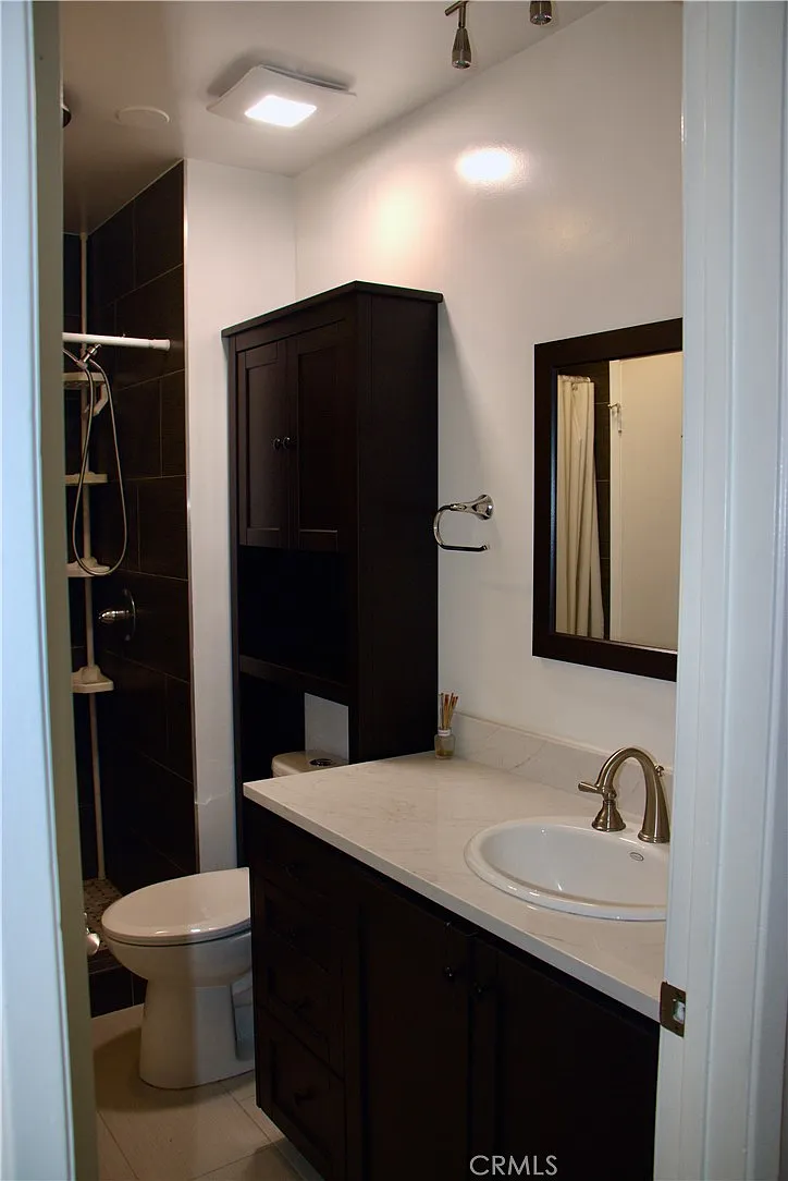 2 bed, 899 sqft, $2,900 — Photo 3