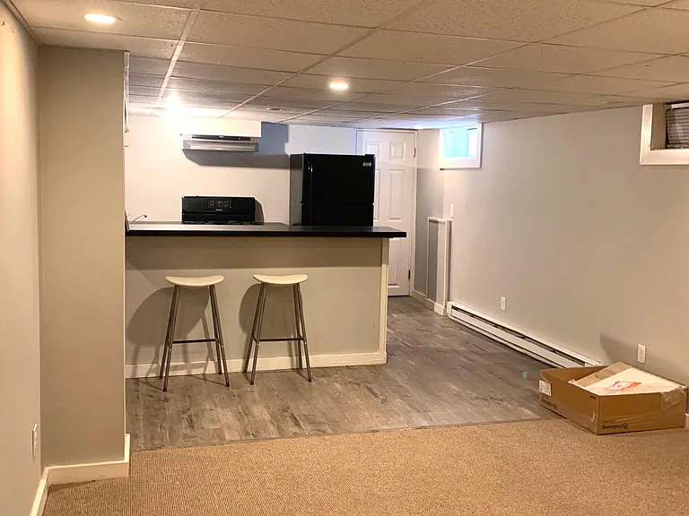 652 East Ave — Photo 14