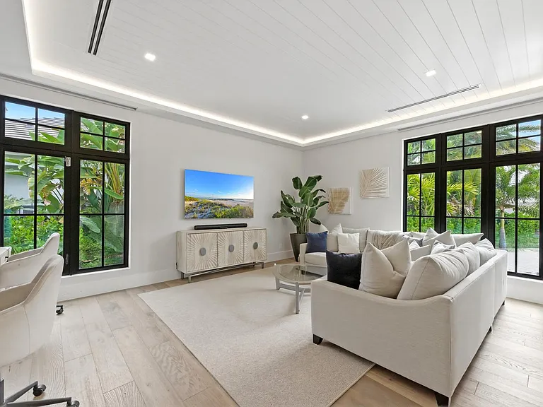 200 Bahia Point — Photo 18