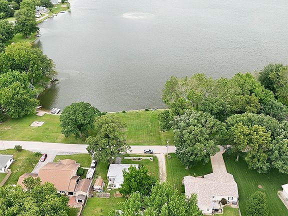 3rd image of 0 W Lutes Dr