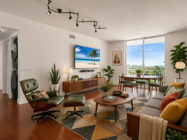 60 NW 37th Ave APT 608, Miami, FL 33125