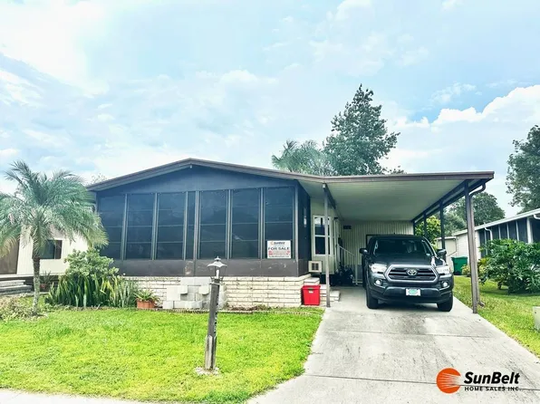 1022 Woodside Dr, Wildwood, FL 34785